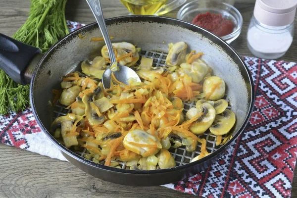 Acrescente Cogumelos Frite Com Verduras Durante Par Minutos Não Adicione — Fotografia de Stock