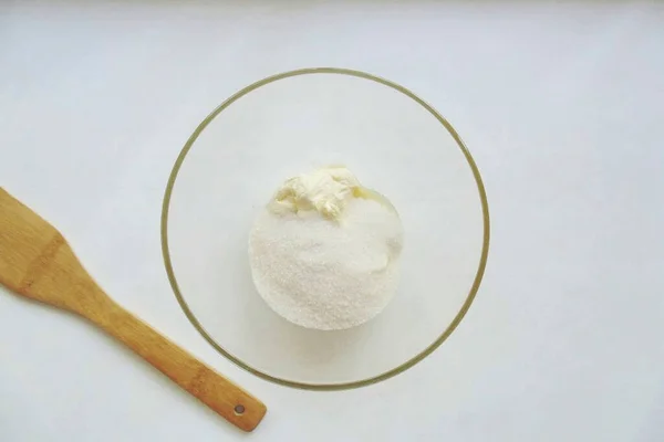 Despeje Açúcar Uma Tigela Manteiga Misture Bem — Fotografia de Stock