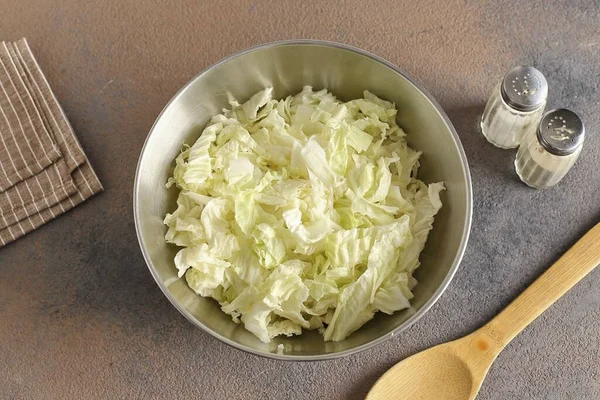 Finely Chop Cabbage Transfer Deep Bowl — Stock Photo, Image