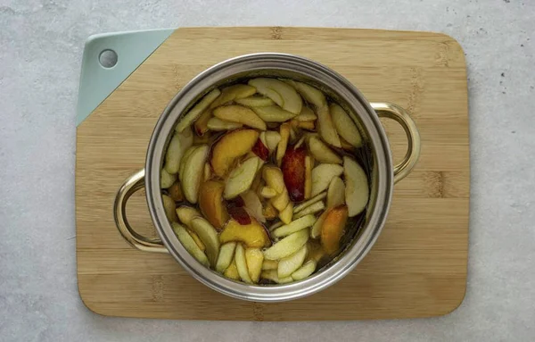 Transfer Fruit Saucepan Bring Boil Low Heat Boil Minutes Remove — Stok Foto