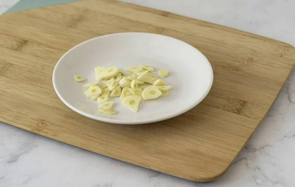 Cut Garlic Thin Slices — Stock Photo, Image