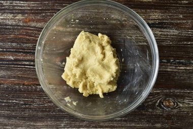 Mangırı bir kaseye koy..