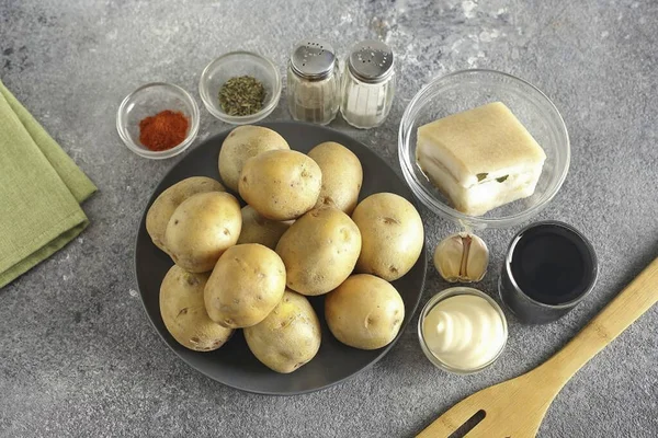 Приготуйте Всі Необхідні Інгредієнти Приготування Картоплі Мангала Змийте Картоплю Добре — стокове фото