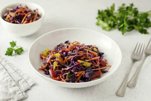 Rotkohlsalat Ist Fertig Der Salat Erweist Sich Als Sehr Gesund — Stockfoto