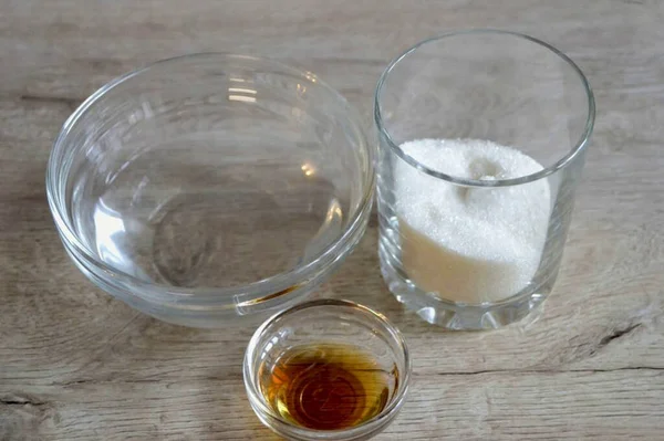 Bereiten Sie Die Imprägnierung Von Gramm Zucker Wasser Und Esslöffel — Stockfoto