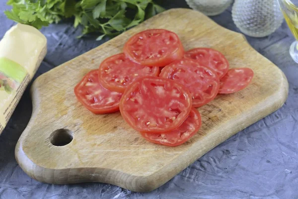 Cut Tomatoes Rings Knife — Stock Photo, Image