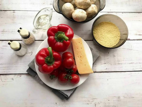 Připravte Všechny Potřebné Ingredience Pro Vaření Plněné Papriky Kusem — Stock fotografie