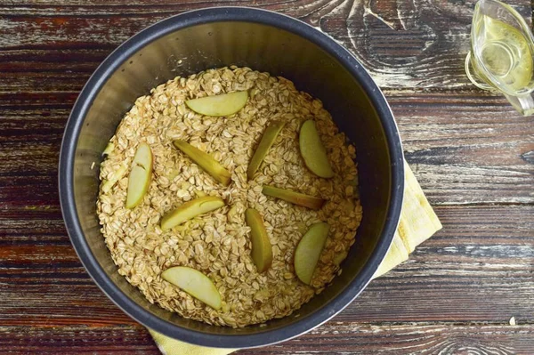 Lubrificare Forma Con Olio Vegetale Stendere Bene Farina Avena Tagliare — Foto Stock