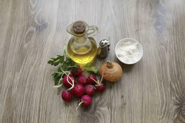 Připravte Všechny Potřebné Ingredience Pro Výrobu Ředkvičky Polévka — Stock fotografie