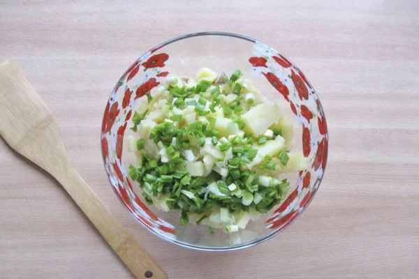 Corta Cebola Verde Lugar Salada — Fotografia de Stock