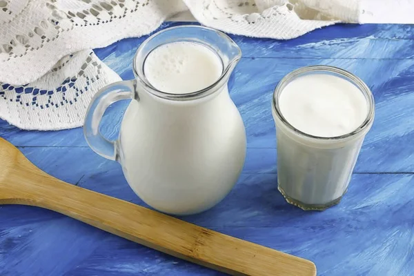 Bereiten Sie Alle Notwendigen Zutaten Für Die Herstellung Von Ziegenmilch — Stockfoto