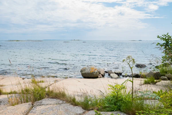 Rocky archipelago beach — Stock Photo, Image