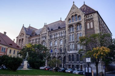 _ JP69089-Budapeşte - Macaristan, Budapeşte 'deki Becsi Kapu ter Square - Macaristan Ulusal Arşivleri' nin bulunduğu tarihi binayı bu adreste görebilirsiniz..