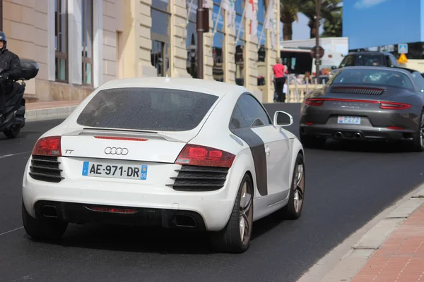 Monte-Carlo, Monaco kirli Audi Tt — Stok fotoğraf