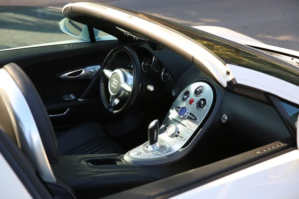 Witte Bugatti Veyron interieur — Stockfoto