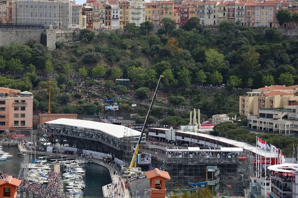 Wielu widzów oglądać F1 Monaco Grand Prix 2016 — Zdjęcie stockowe