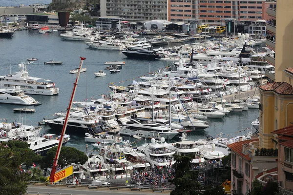 Számos nézők nézni az F1 Monaco Grand Prix 2016-ban a the Gyuláné — Stock Fotó