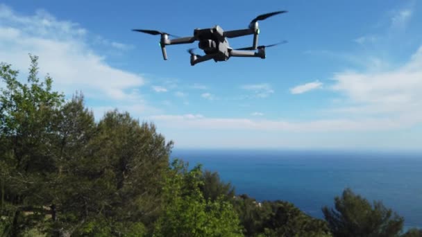 Menton Franța Mai 2021 Dji Air Drone Zboară Cerul Albastru — Videoclip de stoc