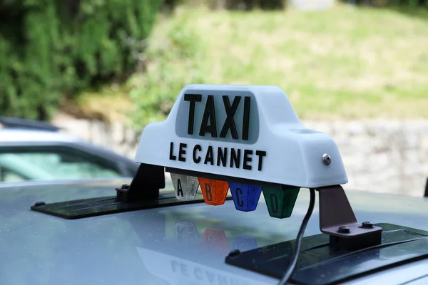 Cannet Francia Junio 2021 Primer Plano Luz Taxi Iluminada Estación — Foto de Stock