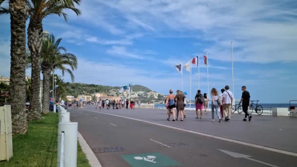 Nice France Août 2021 Beaucoup Touristes Vélos Scooters Électriques Sur — Video