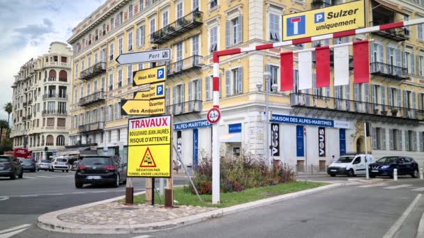 Nizza Francia Agosto 2021 Road Signs Direzione Parcheggi Sotterranei Porto — Video Stock