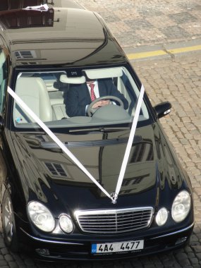 Mercedes düğün araba