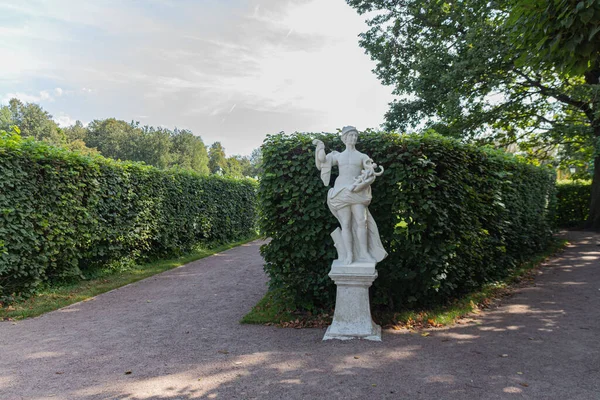 Gränd Med Staty Kuskovo Estate Moskva — Stockfoto