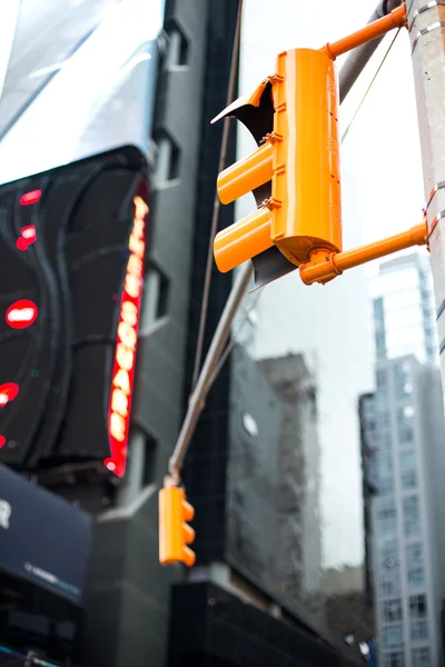 New York city traffic lights with skyscrapers on background — Stock Photo, Image