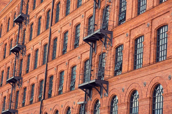 Windows on old building background — Stock Photo, Image