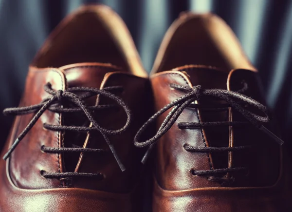 Detailní záběr hnědé kožené Pánské boty — Stock fotografie