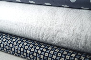 hareketli arka plan görüntüsü olarak renkli kumaş rulo