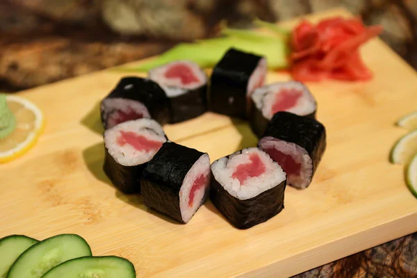Vynikající Tekka maki sushi rolky — Stock fotografie