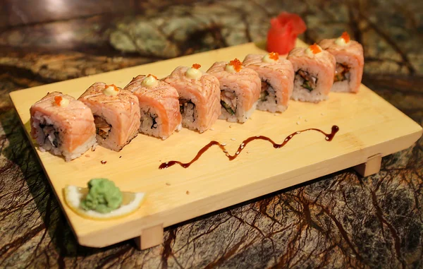 Deliciosos rolos de sushi Sapporo maki — Fotografia de Stock