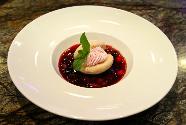 Dessert plate — Stock Photo, Image