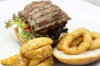 Lezzetli biftek burger