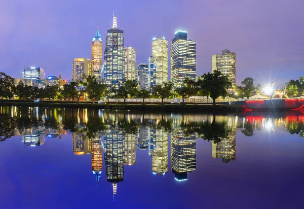 Мельбурн skyline панорама на заході сонця — стокове фото