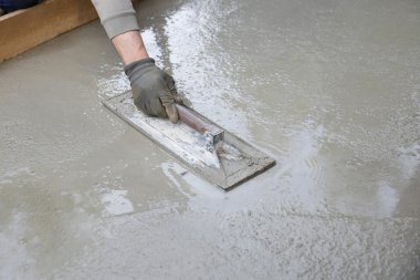 Mason tesviye ve screeding beton zemin temel