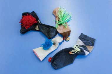 -İt-yourself el ve parmak kuklalar