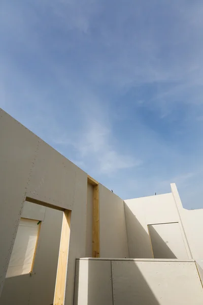 Casa prefabricada sin techo en la fabricación — Foto de Stock