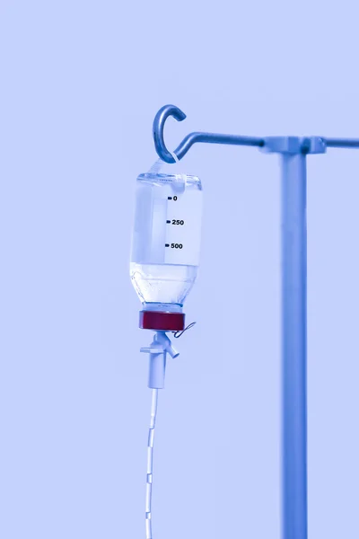 Isolerade infusion flaska — Stockfoto