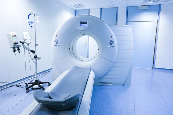 КТ (комп'ютерна томографія) сканер в лікарні — стокове фото