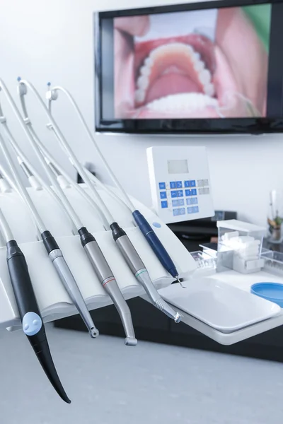 Herramientas de tratamiento dental — Foto de Stock