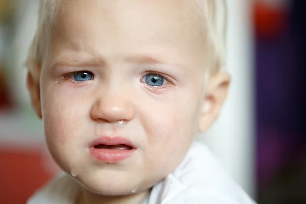 Small, crying toddler after a temper tantrum — Stock Photo, Image