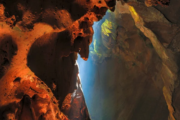 Красиві печери в — стокове фото