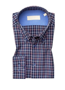 kırpma yolu ile beyaz bir arka plan üzerinde izole erkek gömlek