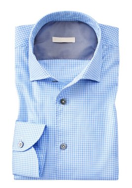 kırpma yolu ile beyaz bir arka plan üzerinde izole erkek gömlek