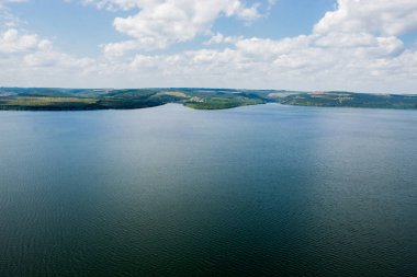 Köydeki büyük göl.
