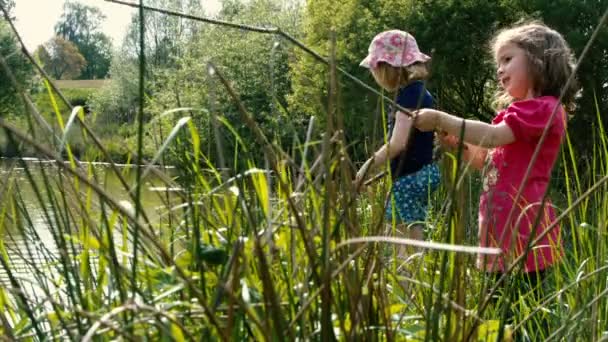 Clipe de pesca infantil # 3 — Vídeo de Stock