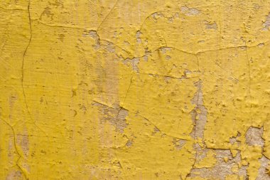 Duvarlar doku ve kalıplarla tamamlanmıştır.