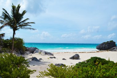Deniz horizon ve Zümrüt deniz, plaj Cancun, Meksika